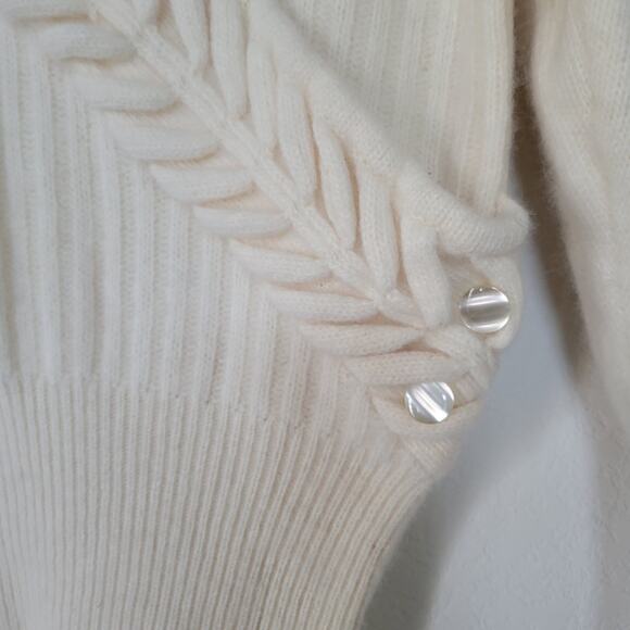 NWT Vintage Angora Wool 1980's V-Neck Sweater Size Small Cream Braided - Picture 6 of 10